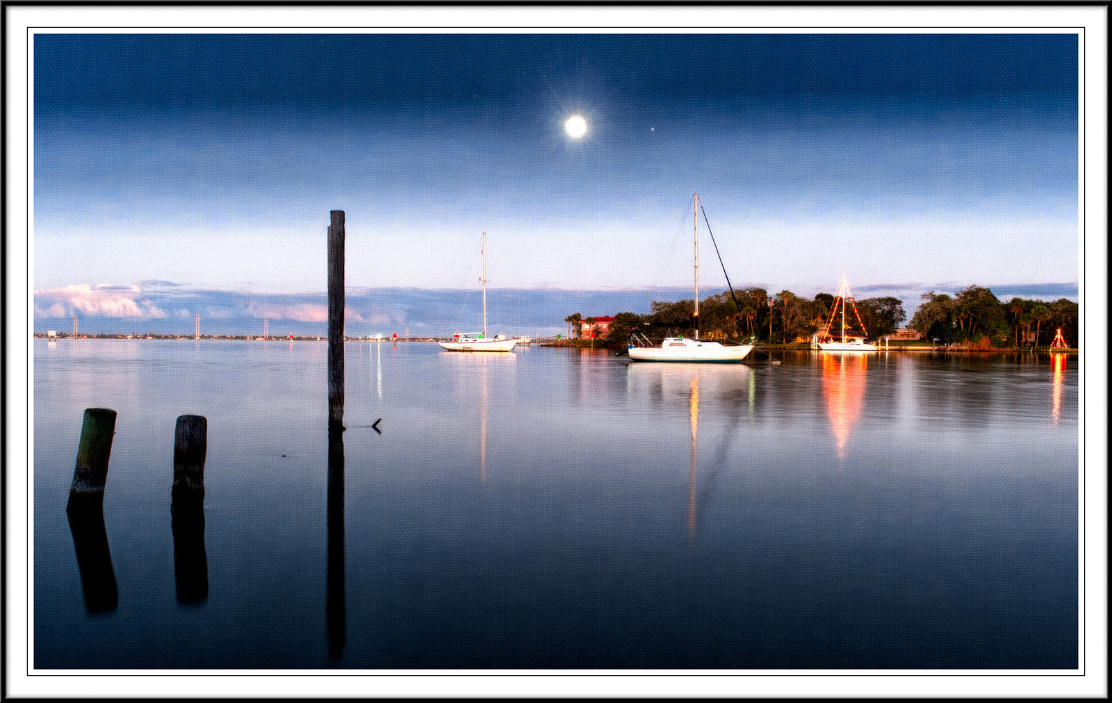      

 
  Entrance to Turkey creek off the Indian River, Palm Bay Fl.
 






















     