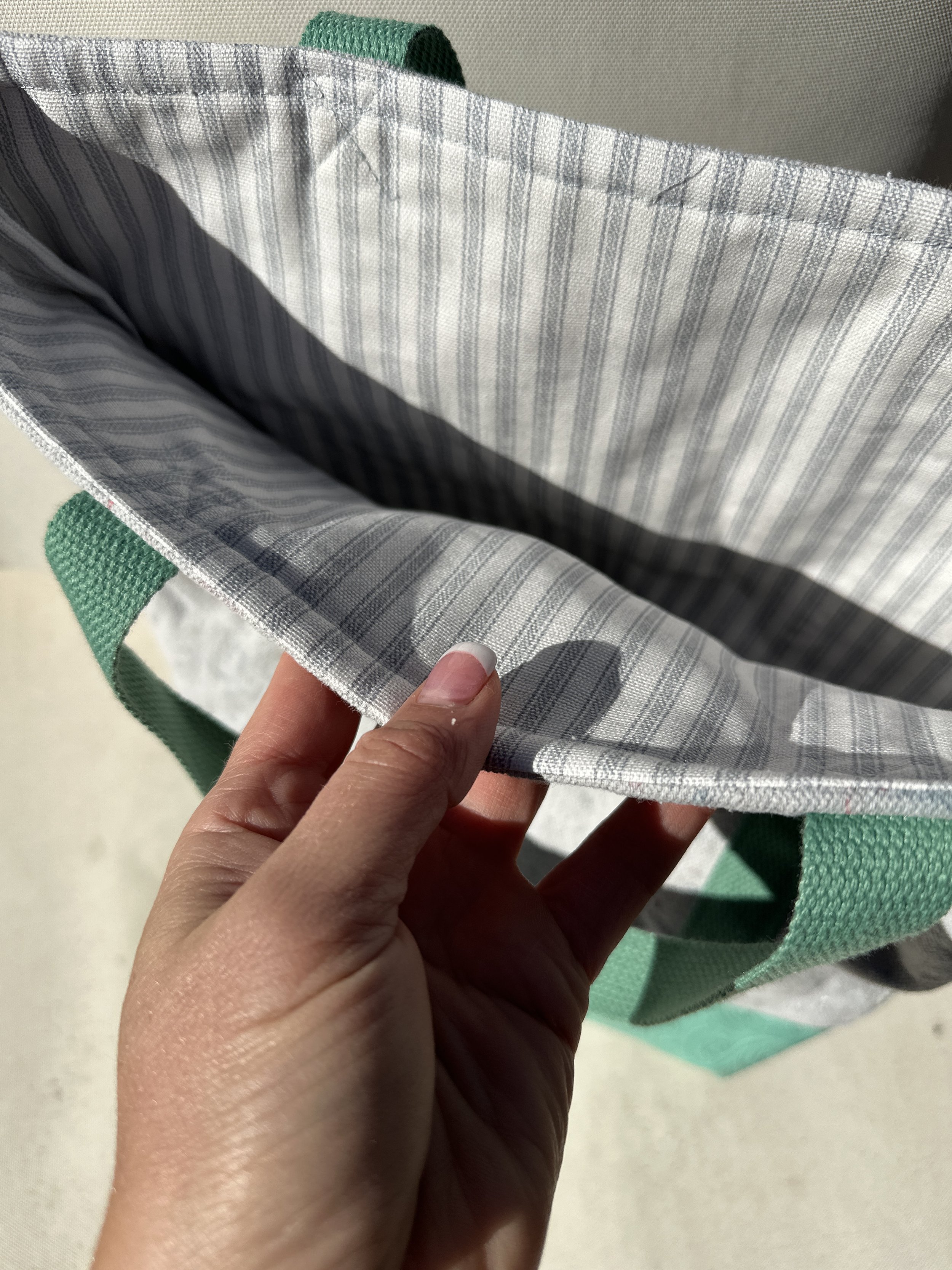 Rovy seafoam bag inside.JPG