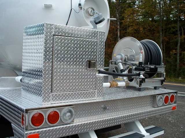 truck pitcher 086.jpg