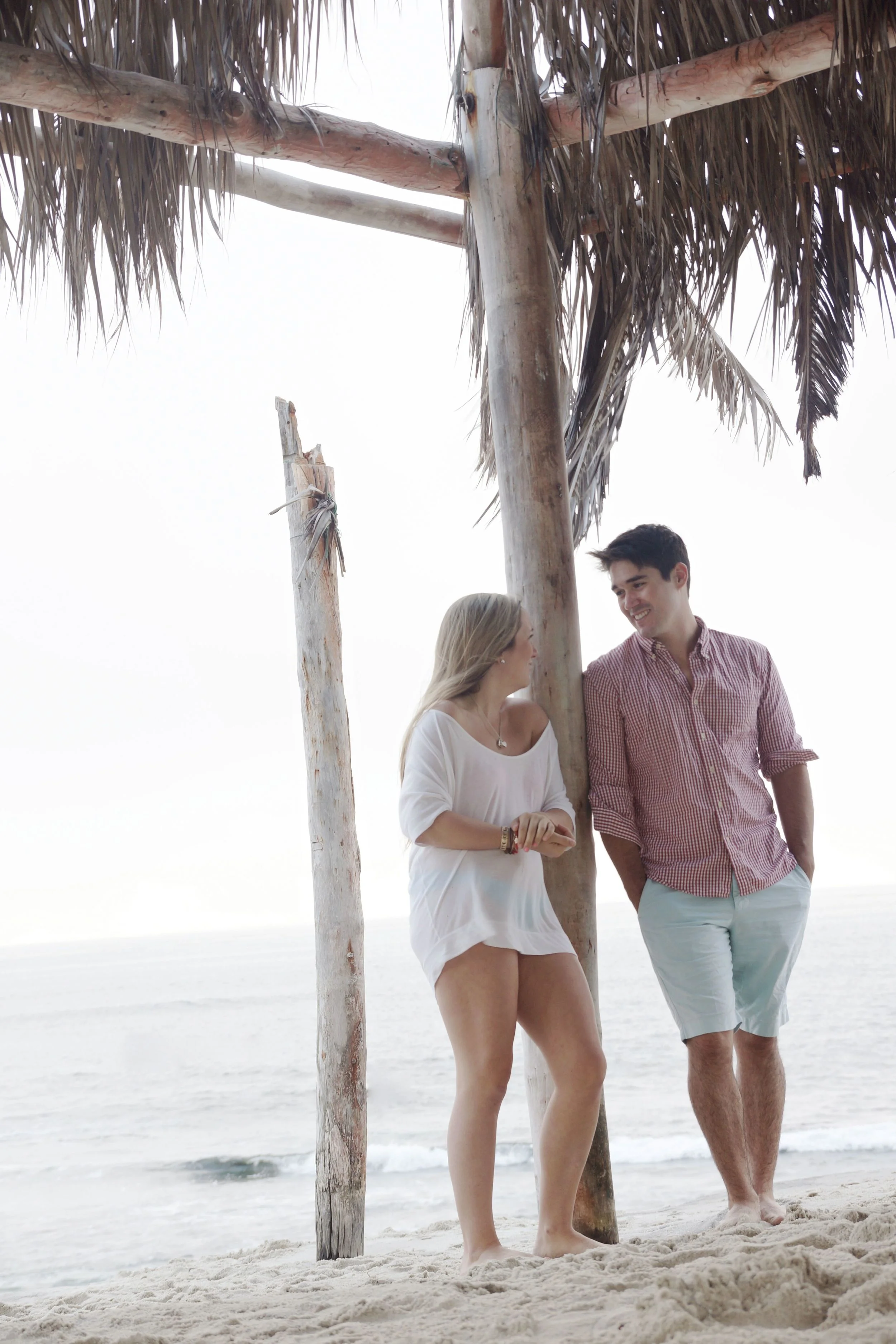 F15: Sam & Lily, Palapa