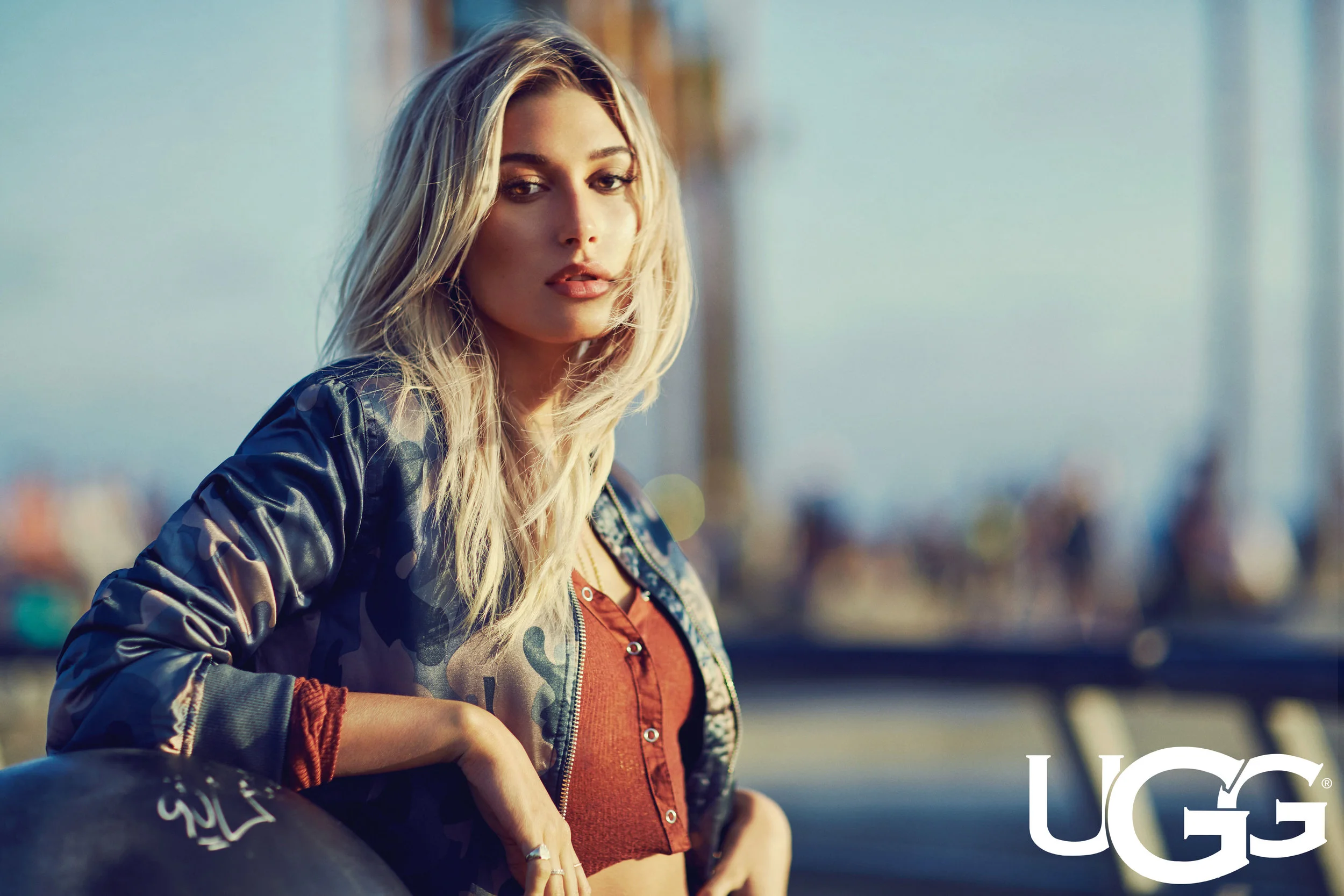 2016_08_03_UGG_Hailey_Baldwin_0983_V1_rgb logo.jpg