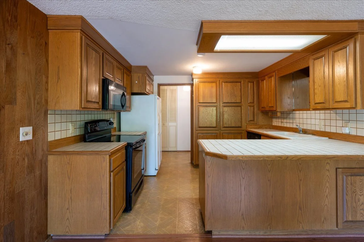10-240711 3278 Marvin Dr-010.jpg