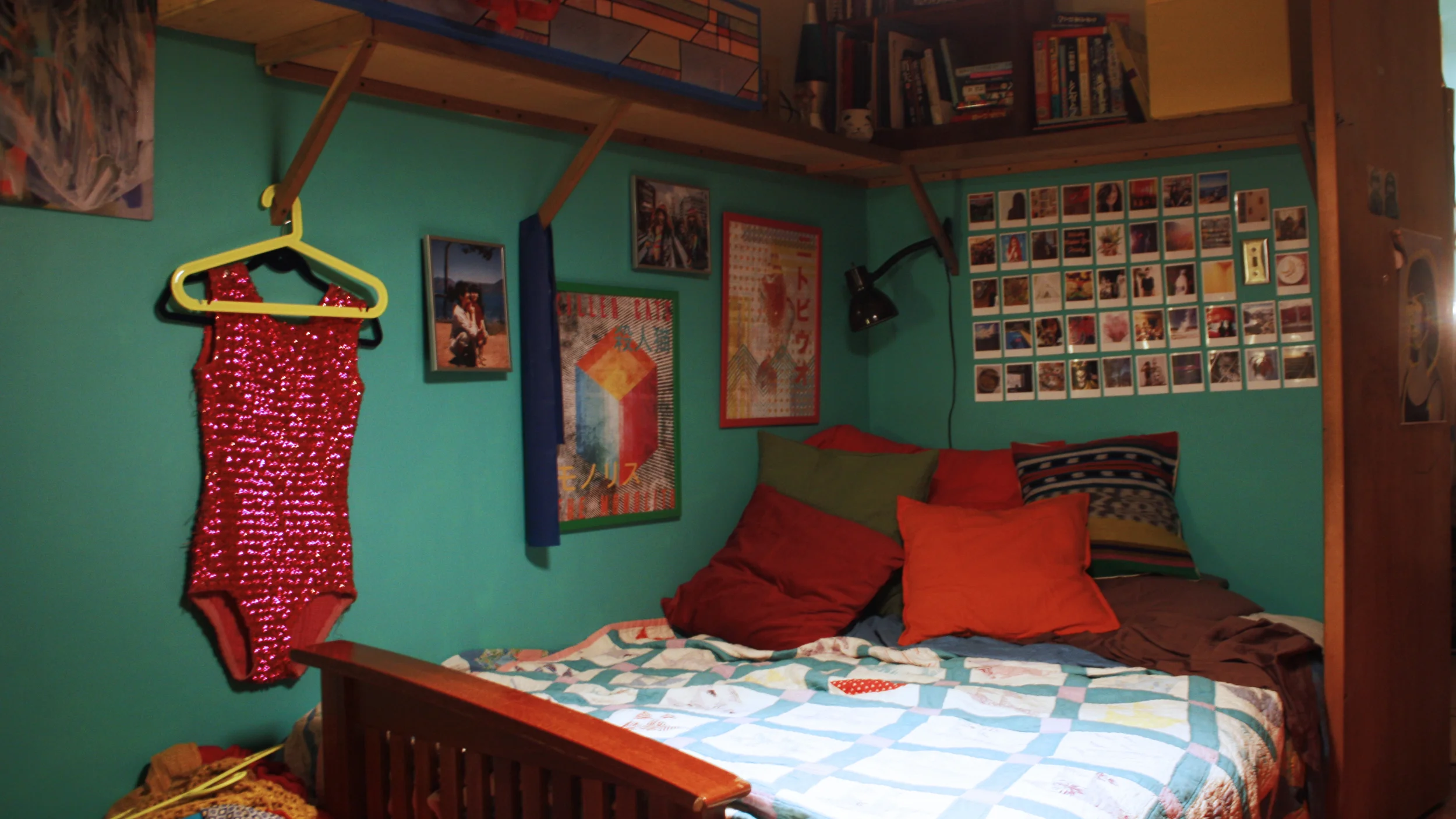 yumikobedroom4.jpg