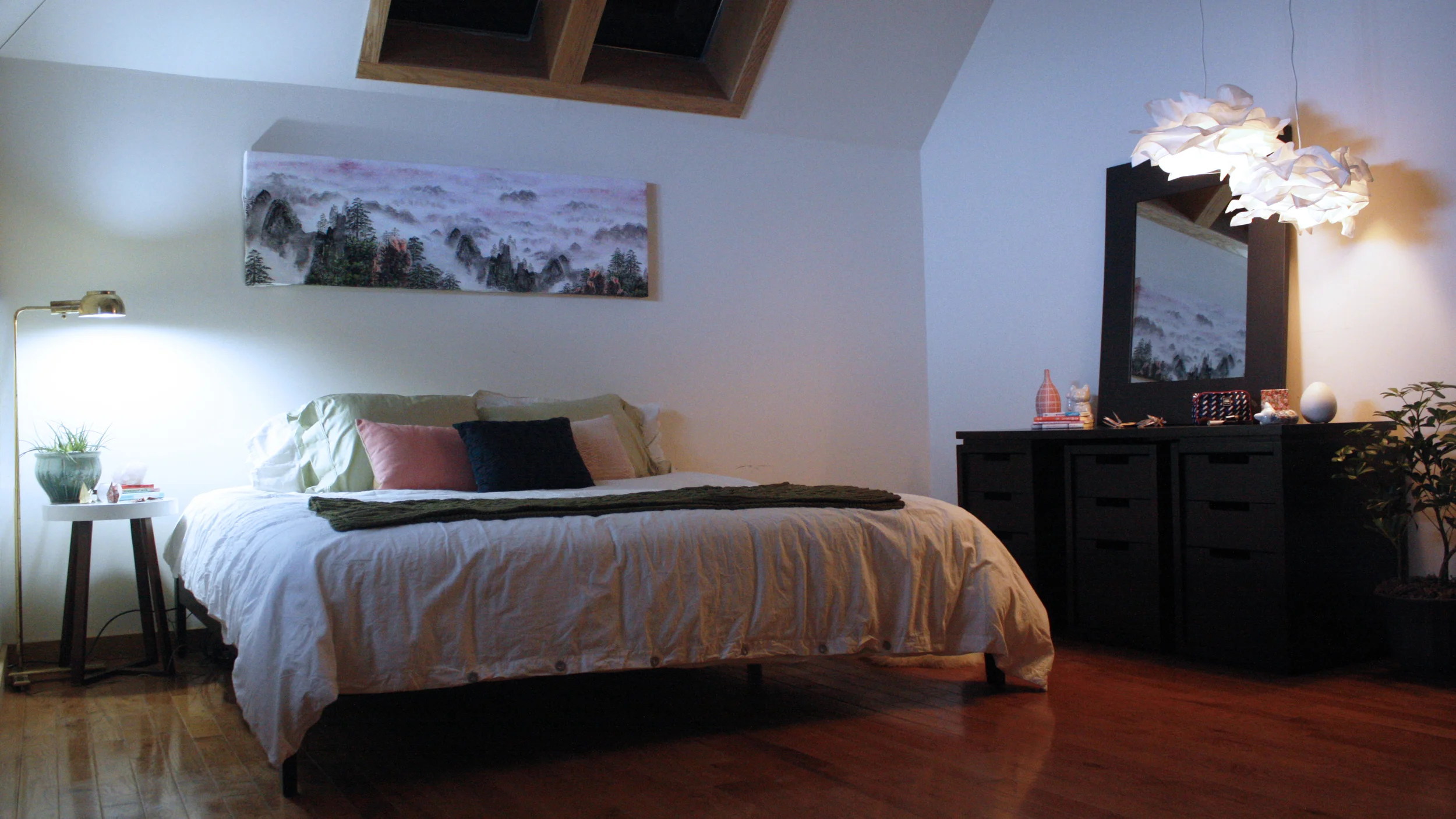 evabedroom1.jpg