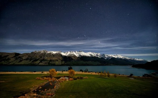Starry Mountains.jpg