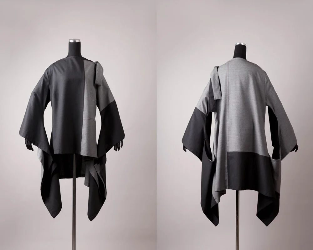 Grey Matter Materials: Wool Fabric,
Thread Techniques: Patchwork,
Subtraction Cutting Patternmaking, Garment Construction
2012