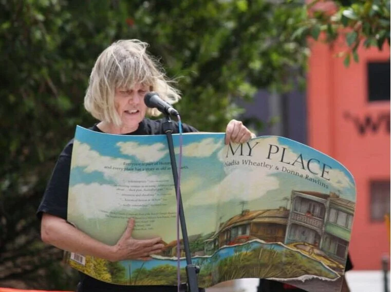 Giving+a+speech+at+an+anti-Westconnex+rally%2C+2015.jpg