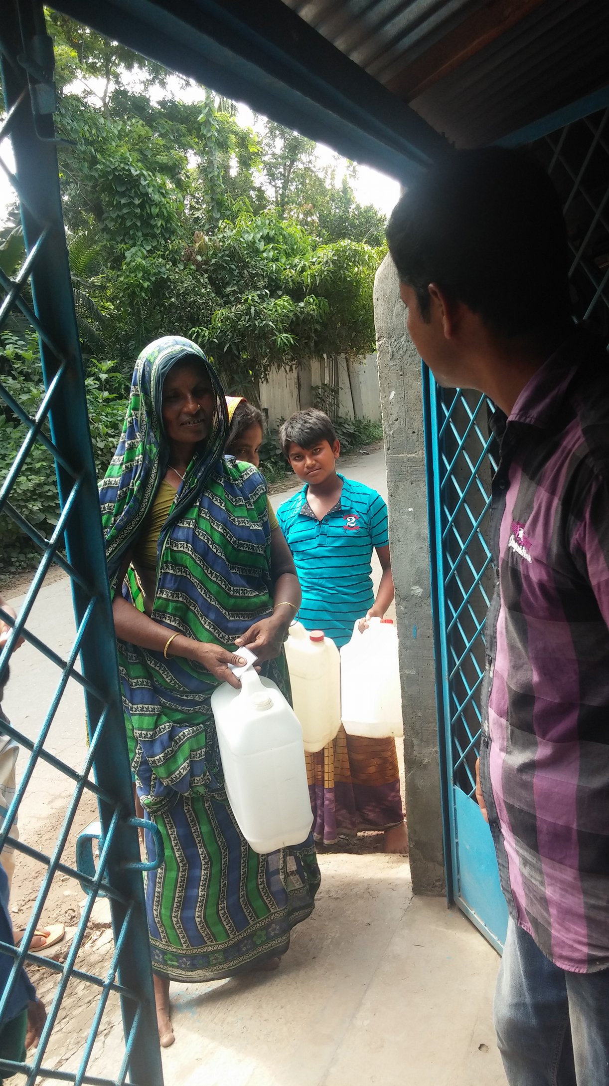 Drinkwell_ Manikganj Customers.jpg