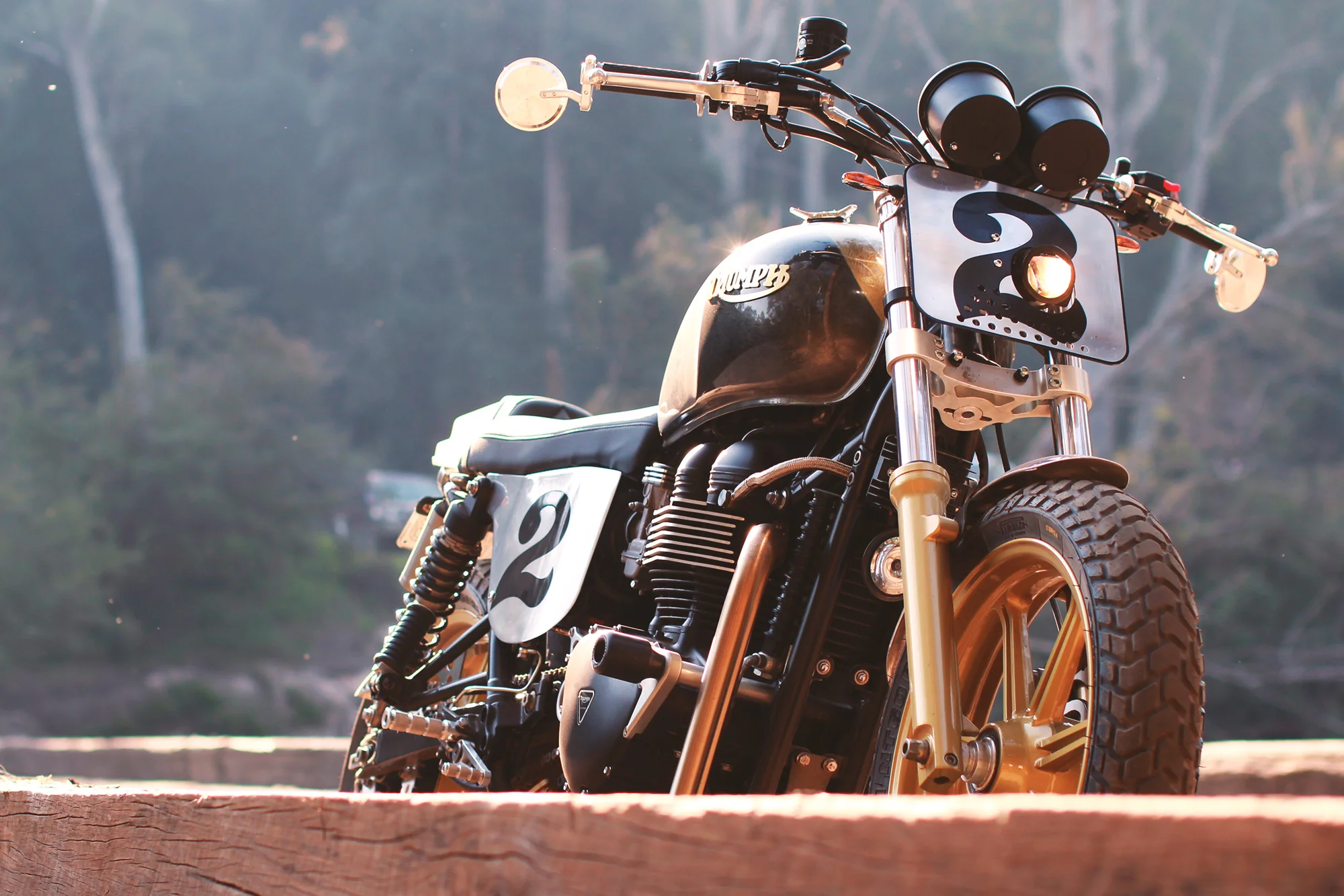 Chris' Bonneville