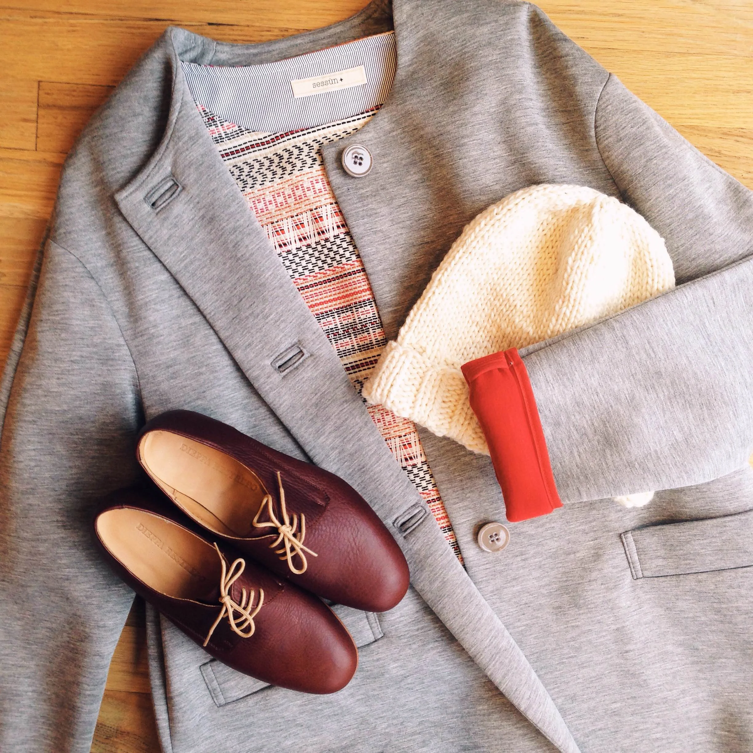 Sessun coat and top | Dieppa Restrepo Cali oxfords in Portland Brandy.