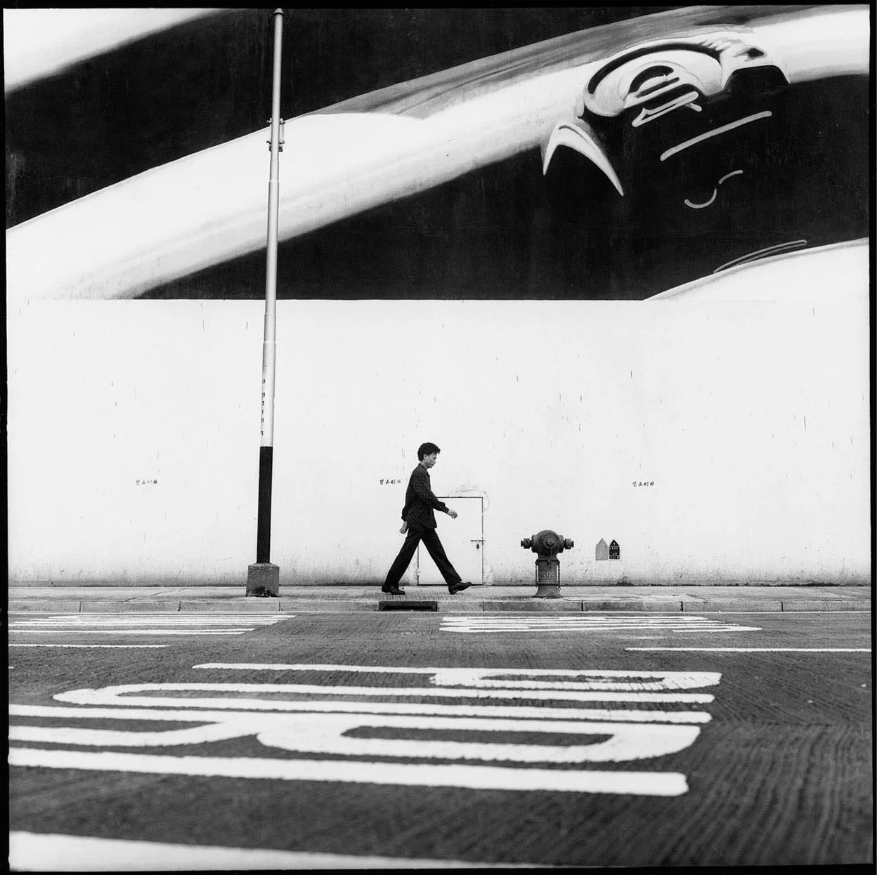 bus terminal-mann-hongkong-© christoph gysin.jpg