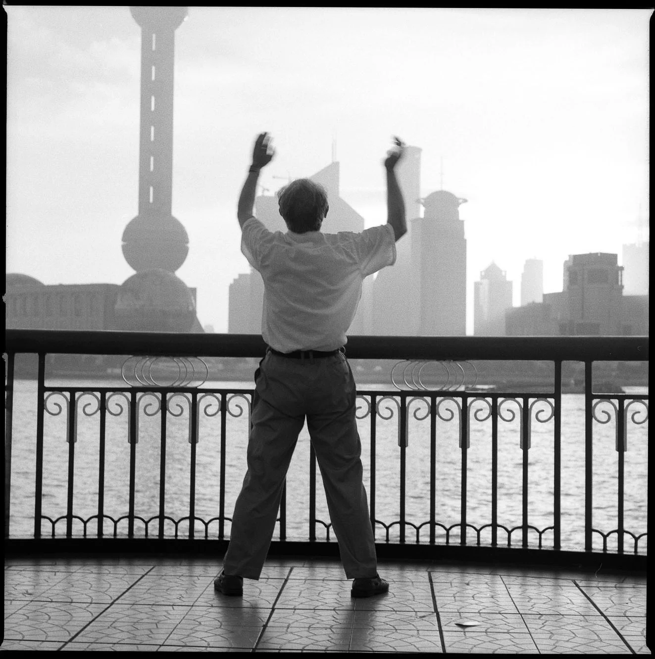 pearltower-shanghai-© christoph gysin.jpg