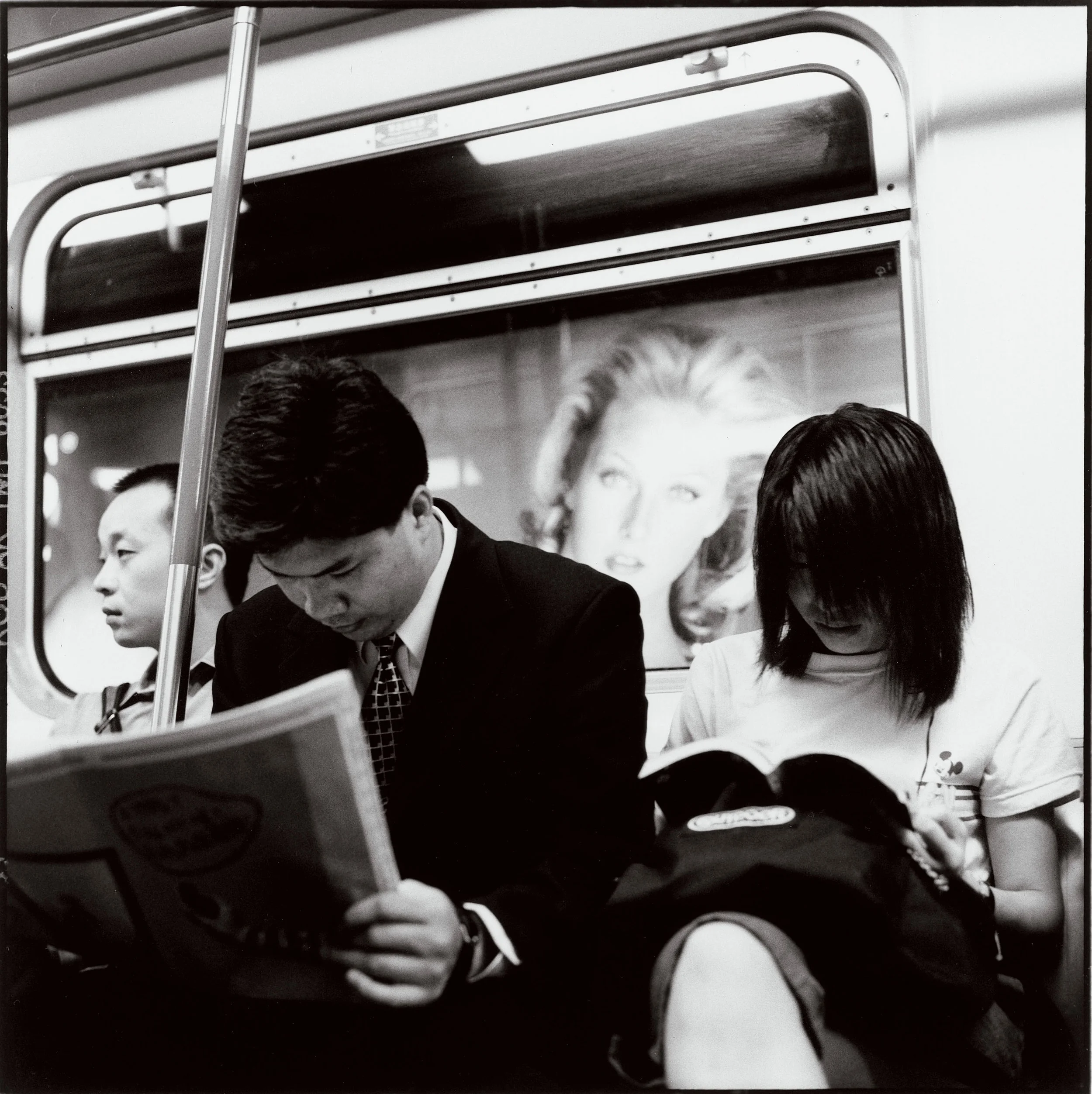 mtr_newspaper-hongkong-© christoph gysin.jpg