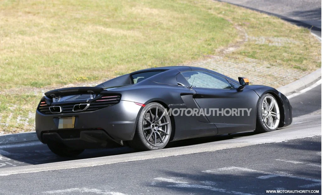 2015-mclaren-p13-test-mule-spy-shots_100434918_l.jpg