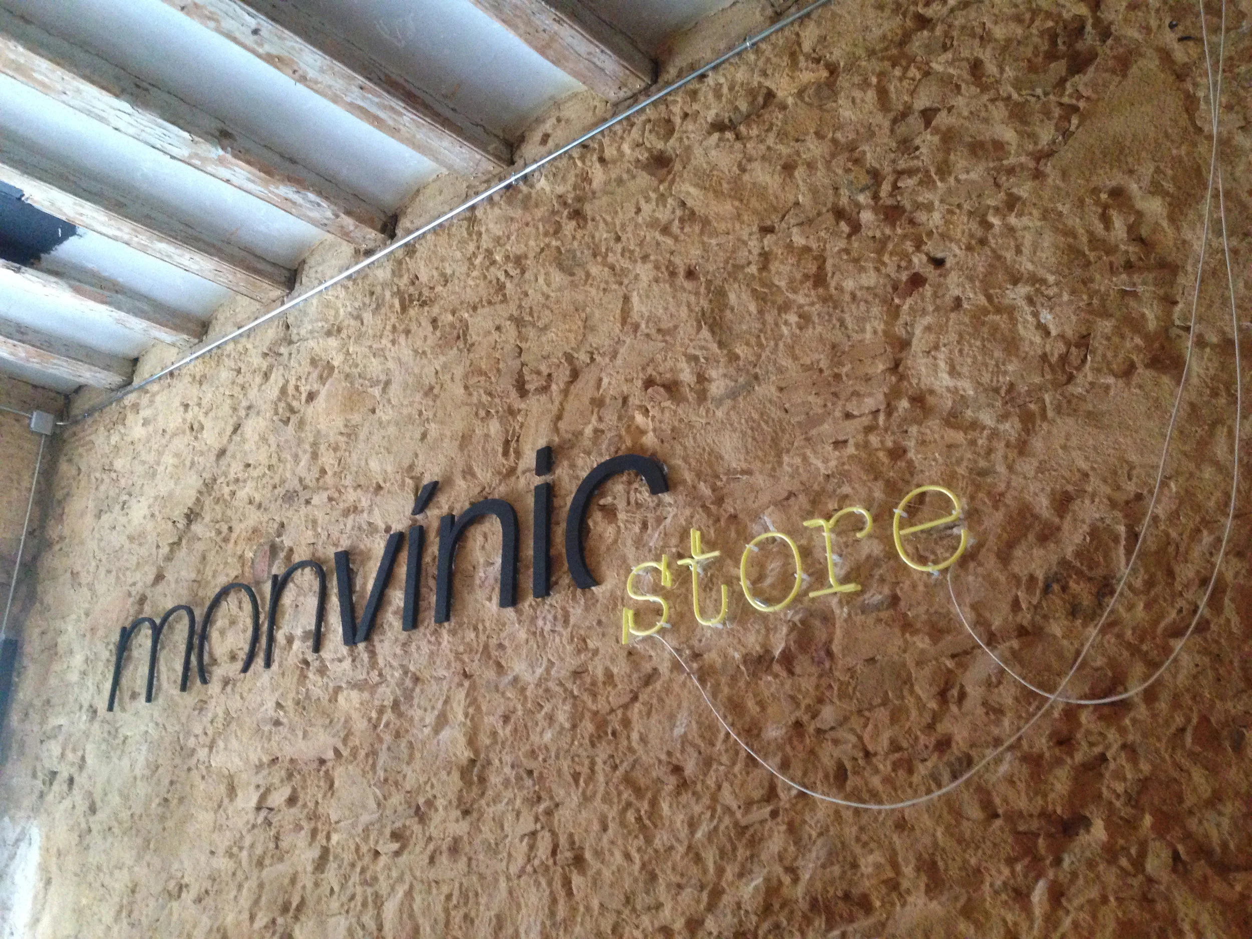 monvinic-rotulos-neon.jpg