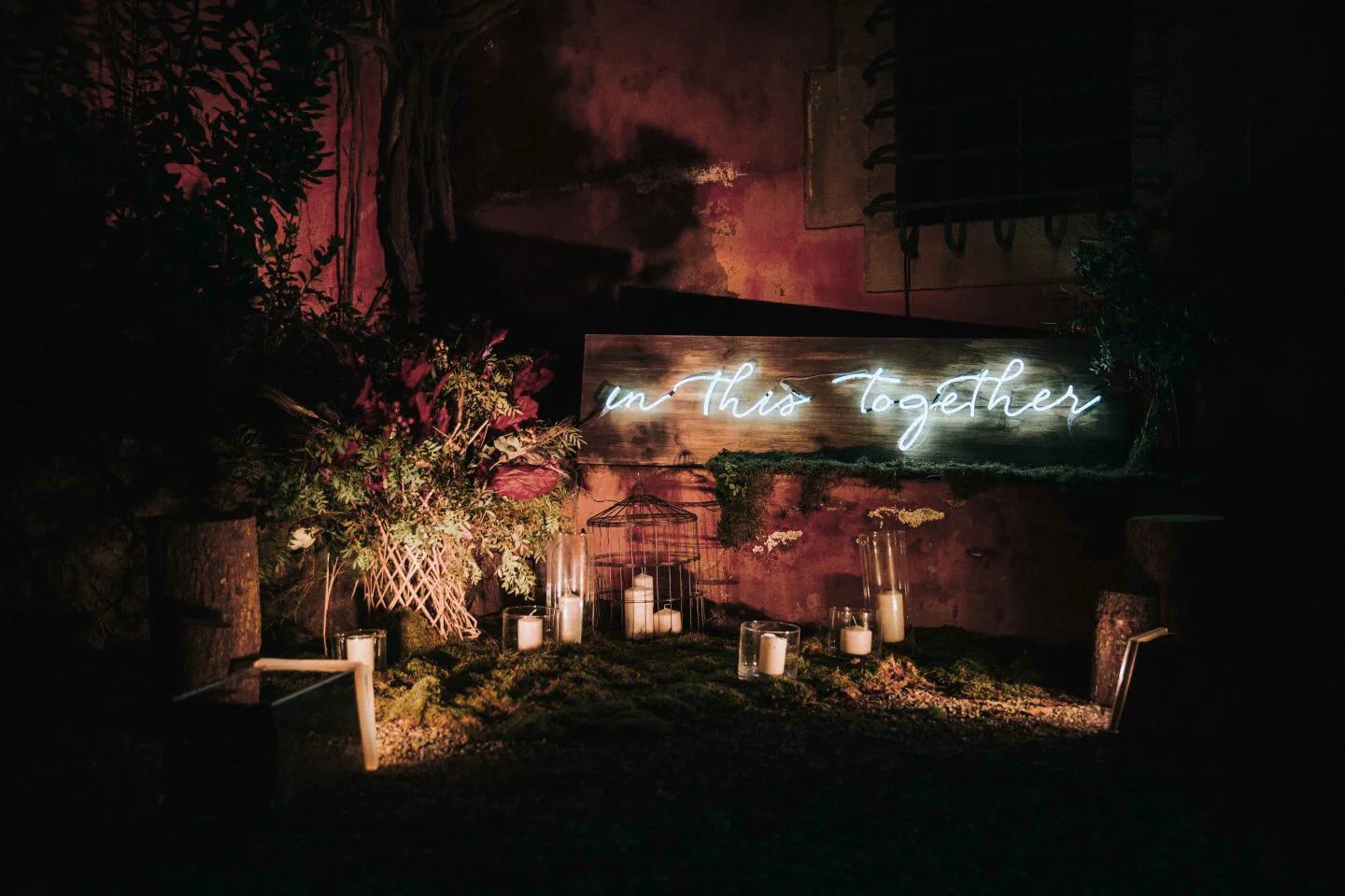 neon-InThisTogether-alquiler.jpg