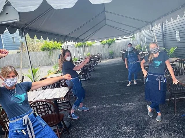 Come see us for some outdoor dining! We are open daily 4-9pm and 1-9pm on Saturday and Sunday.  #shipbottom #lbi