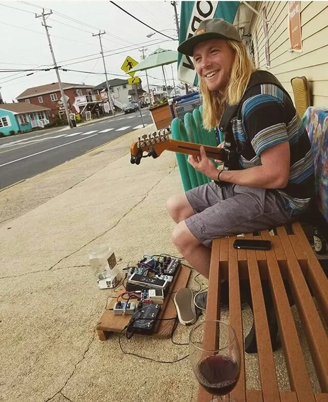 Happy Father&rsquo;s Day to all daddies out there. We are excited to have Greg Warren back tonight playing outside from 5-8pm.  Don&rsquo;t forget to make reservations!