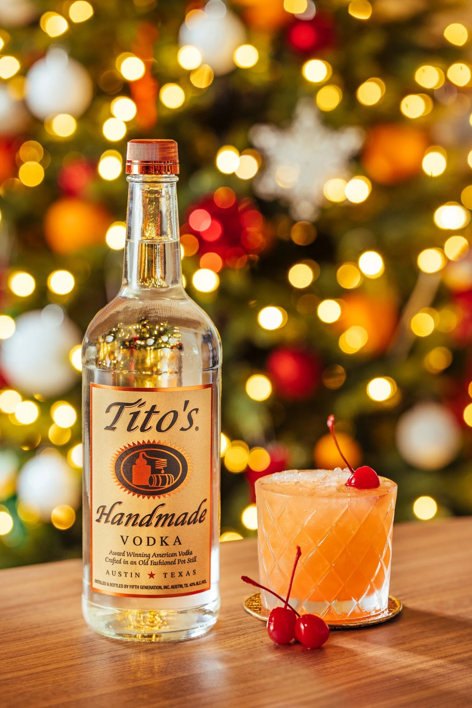 web_SHOT27_TITOS_CRAN_SPRITZ_1750-Edit_1Liter.jpg