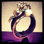 Amazing cuff bracelet, I LOVE this bird!