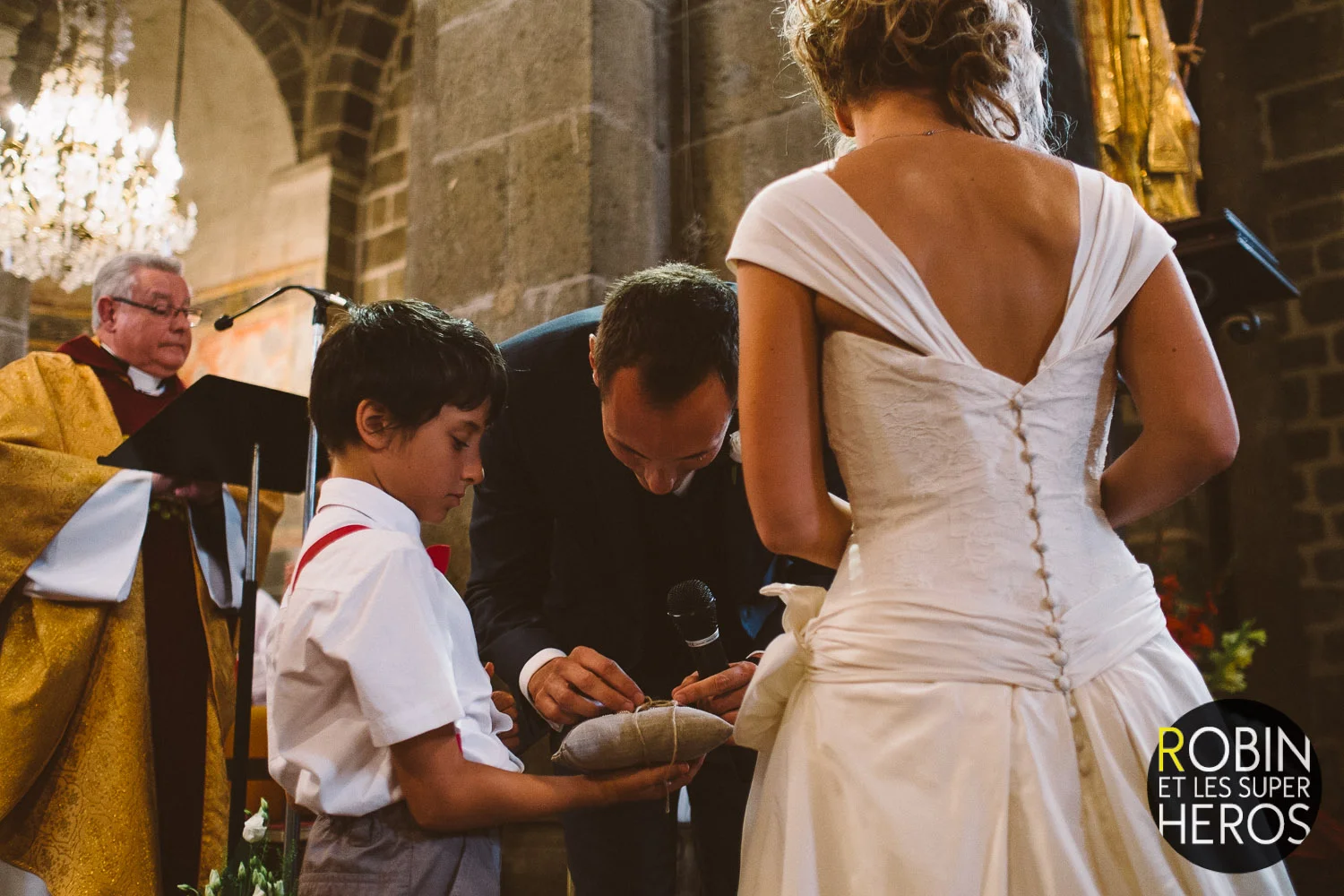 photographe_mariage_natacha_pierrick_puy_en_velay_316.jpg
