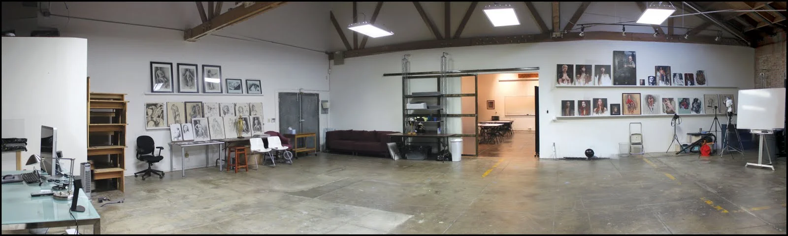 Our Traditional Media Room. Average drawing or painting class is between 16~20 students max.