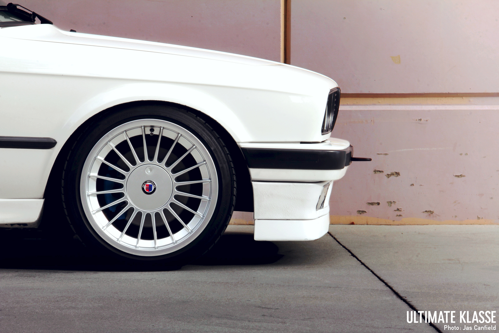 Amir Falahi's E30 325i