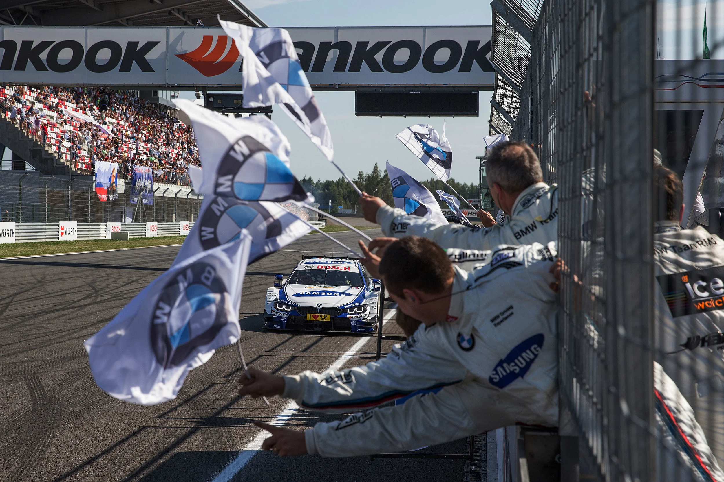 Martin claims his maiden DTM win