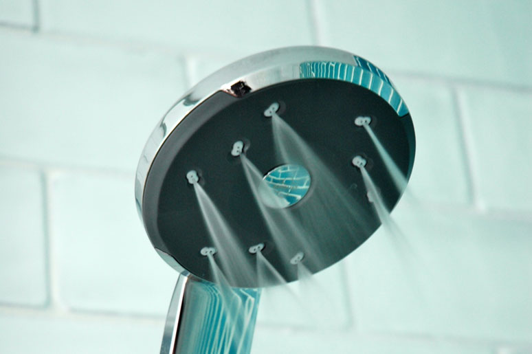  The low-flow Kiri showerhead uses Methven’s SatinJet technology, providing a great shower with less water. 