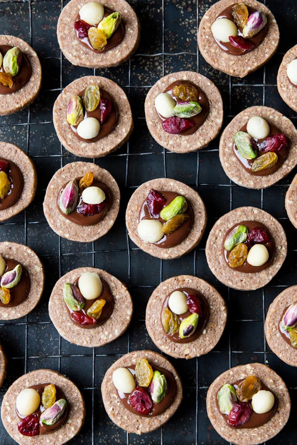 erinscottphotography_holidaycookiesbook-8698.jpg