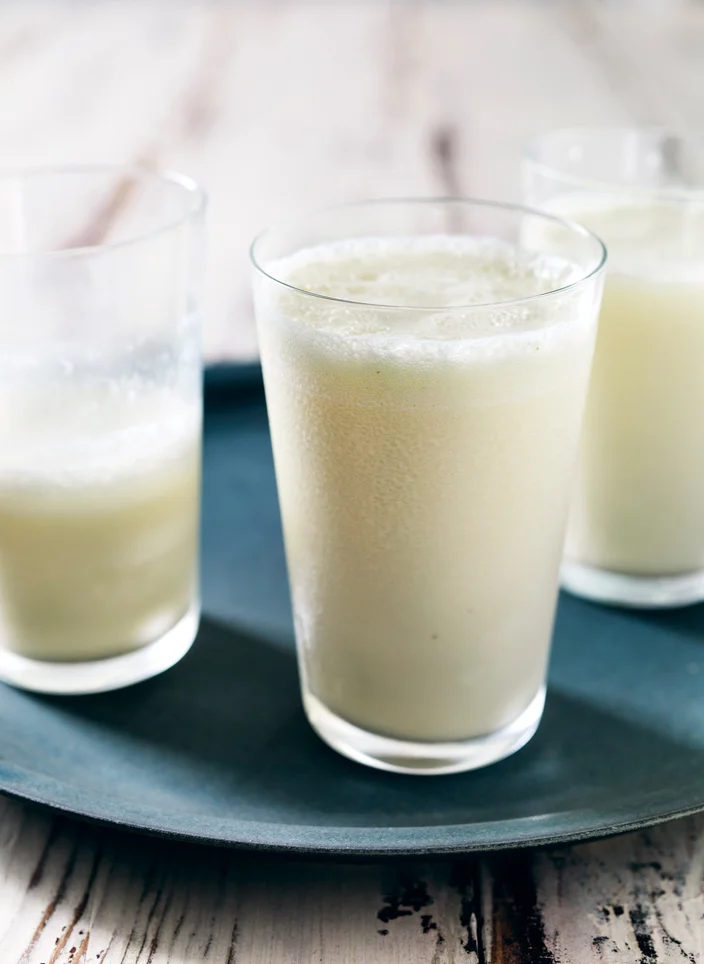 PineappleLassi-029_V1_final.jpg