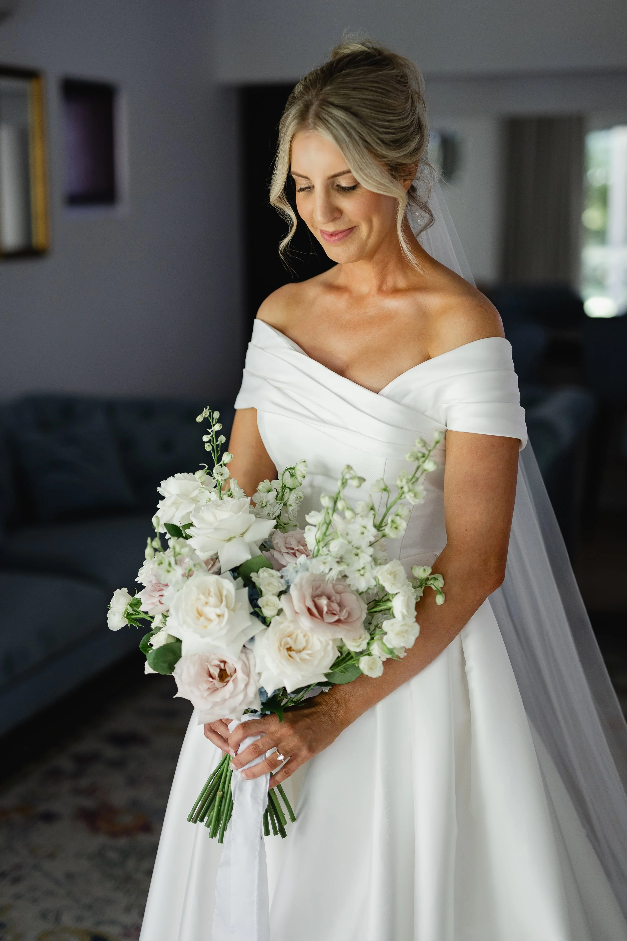 Danielle-Brock-bride-bouquet.jpg