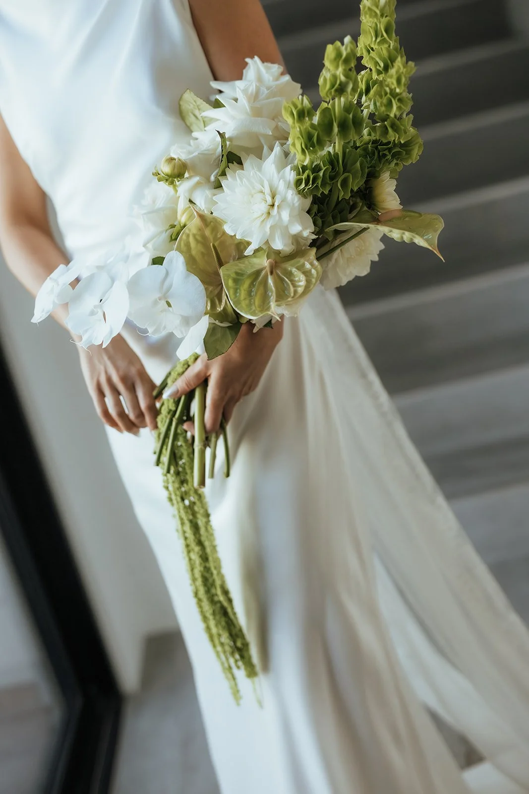 Lara-Brandon-bride-bouquet-detail.jpg