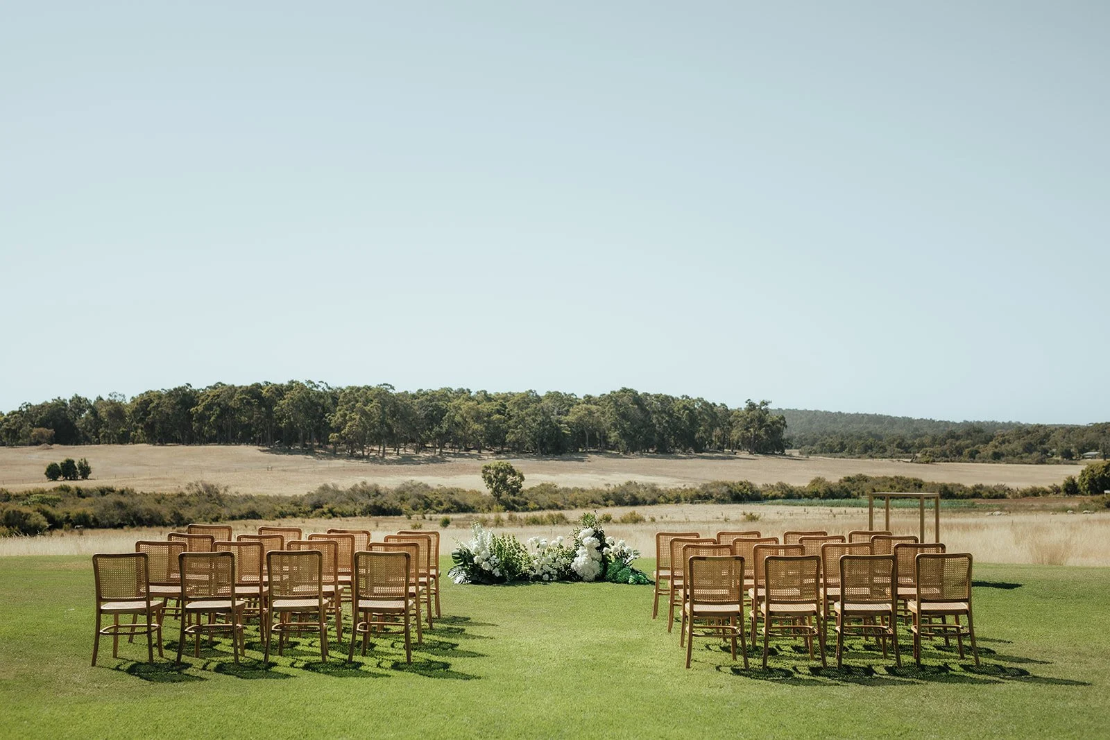 Lara-Brandon-ceremony-aisle.jpg