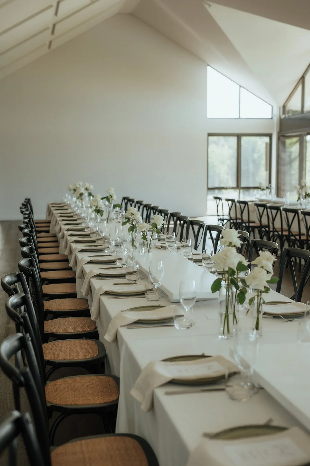 Lara-Brandon-reception-table.jpg