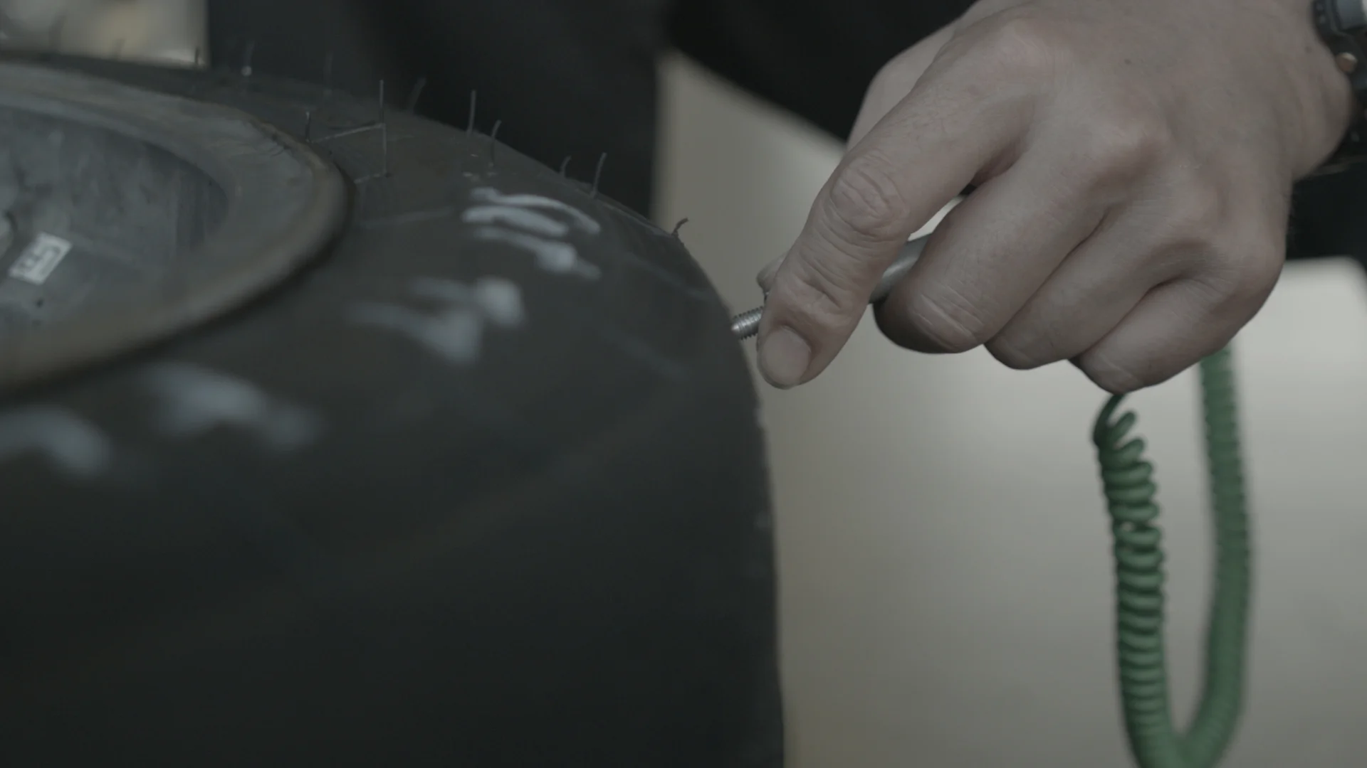SIGMA 18-35mm / BMCC / ungraded ProRes grab - Production: FALKEN MOTORSPORTS | click to enlarge