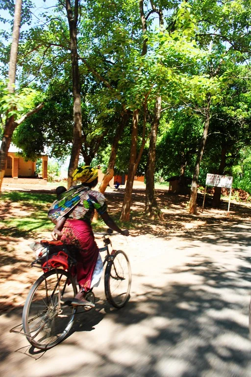driving into Nkhata Bay: bicycles are one of the most popular &amp; cheapest modes of transport for the locals