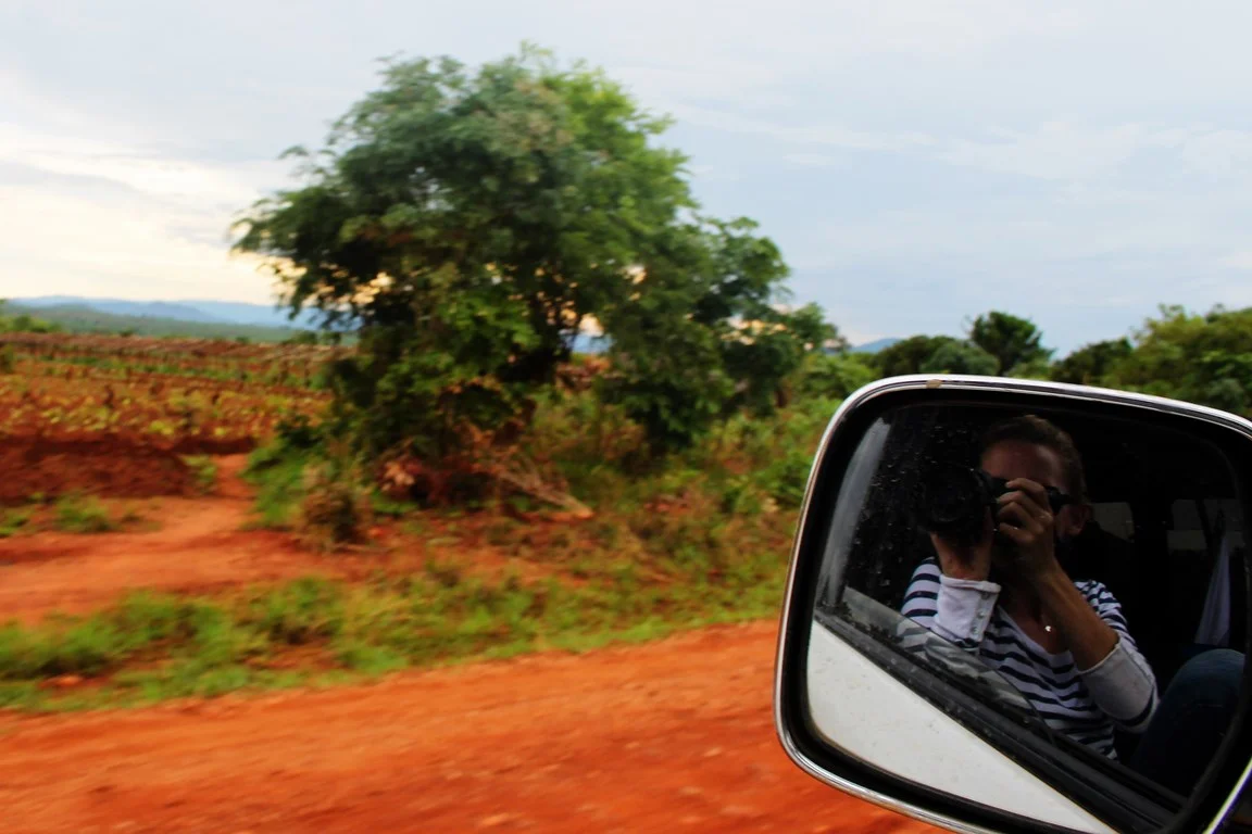 side mirror selfie