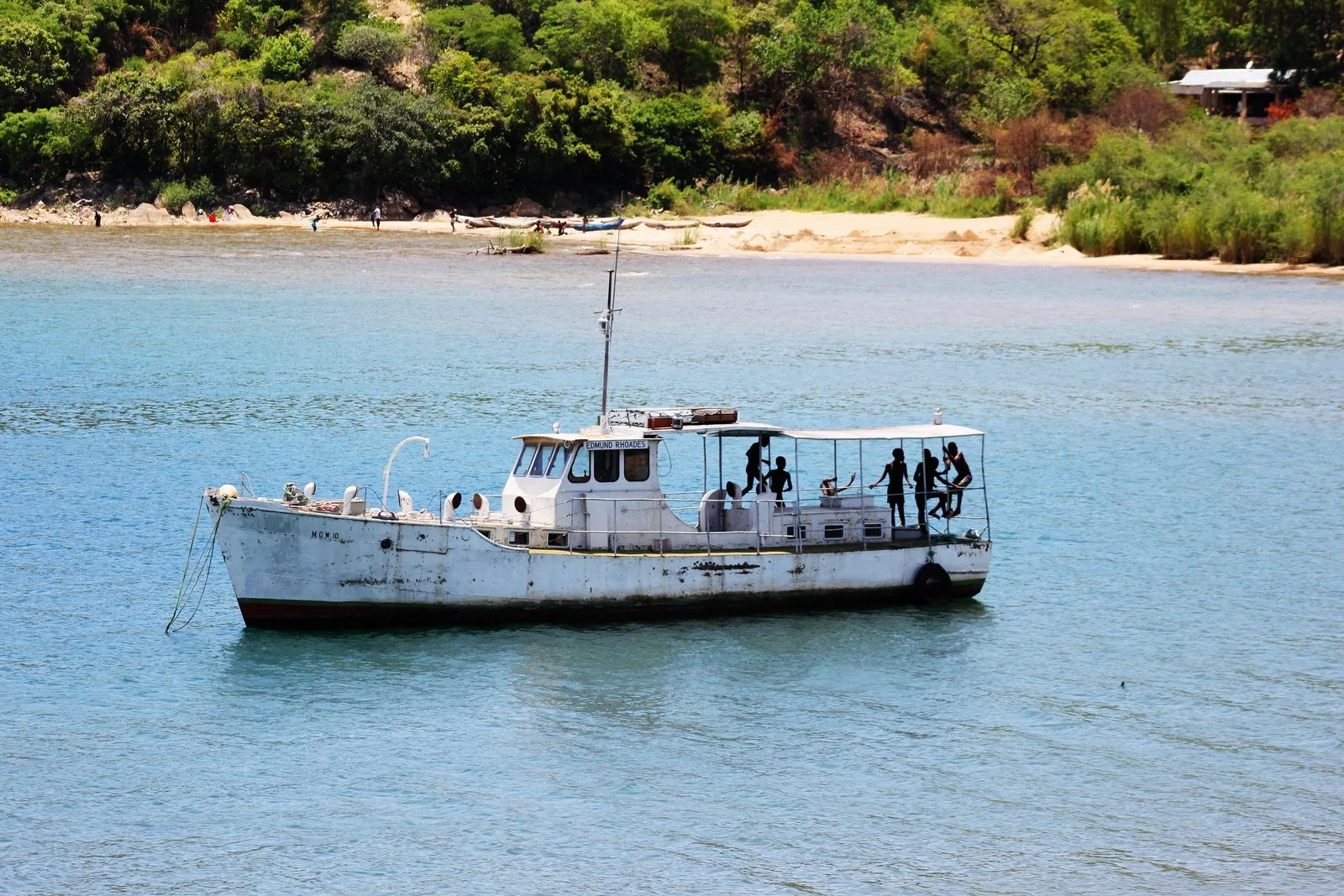 the Edmund Rhodes - a gift to the local municipality, many years ago, to be used as a mobile clinic. unfortunately it is mainly used as a diving spot for the local kids.&nbsp;