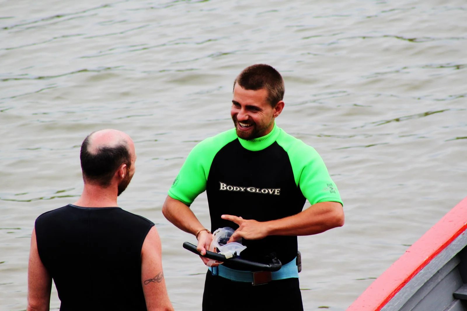 Rufus and our dive instructor Rob, on the last day of the PADI Open Water 1 course