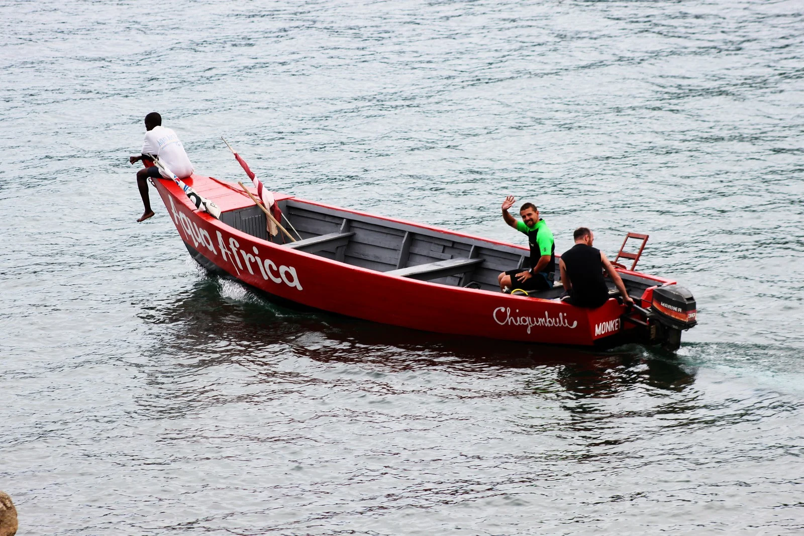 Rufus off to do his final qualifying dive