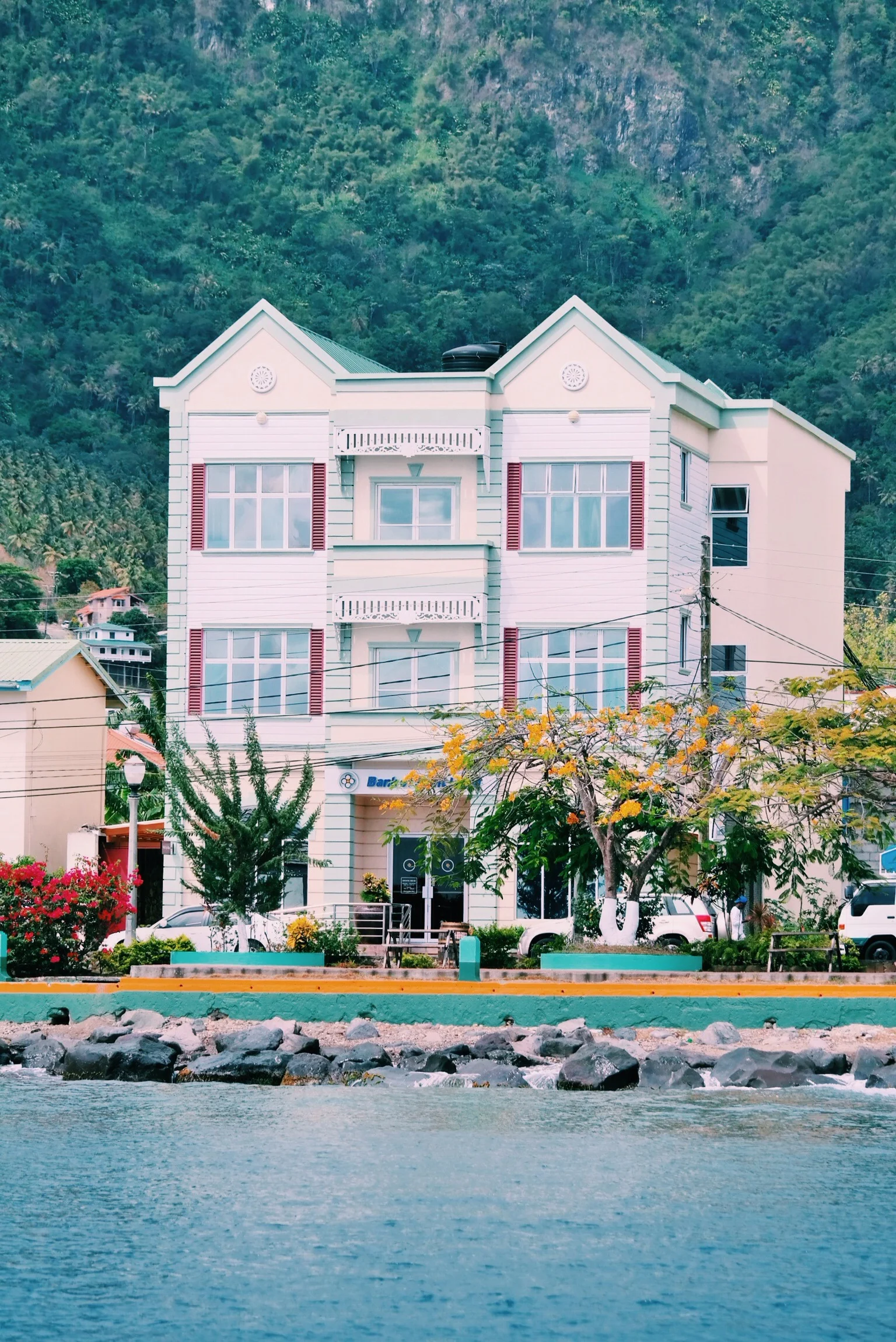 bank of St Lucia - the fanciest building in the town