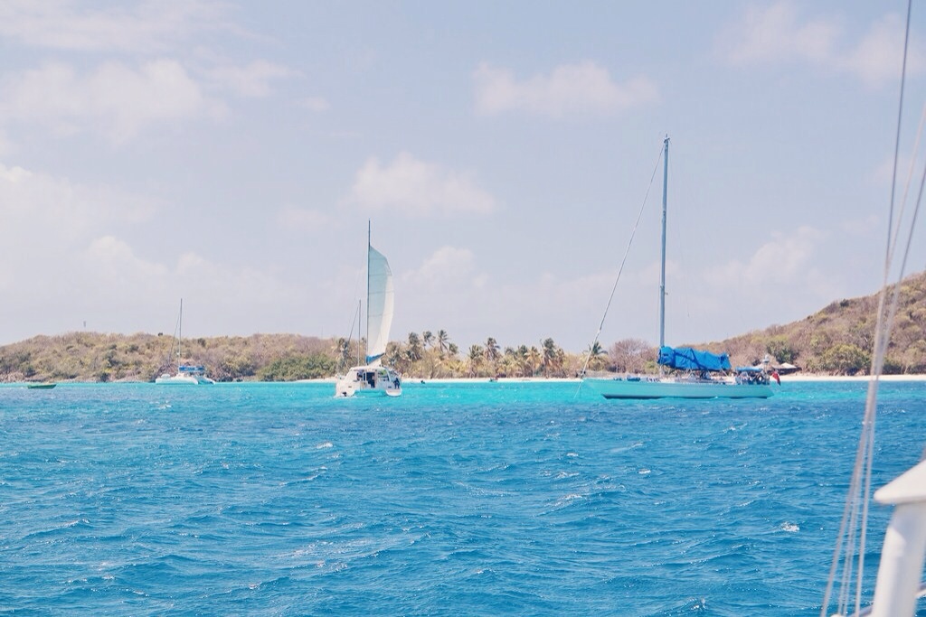 entering the Cays
