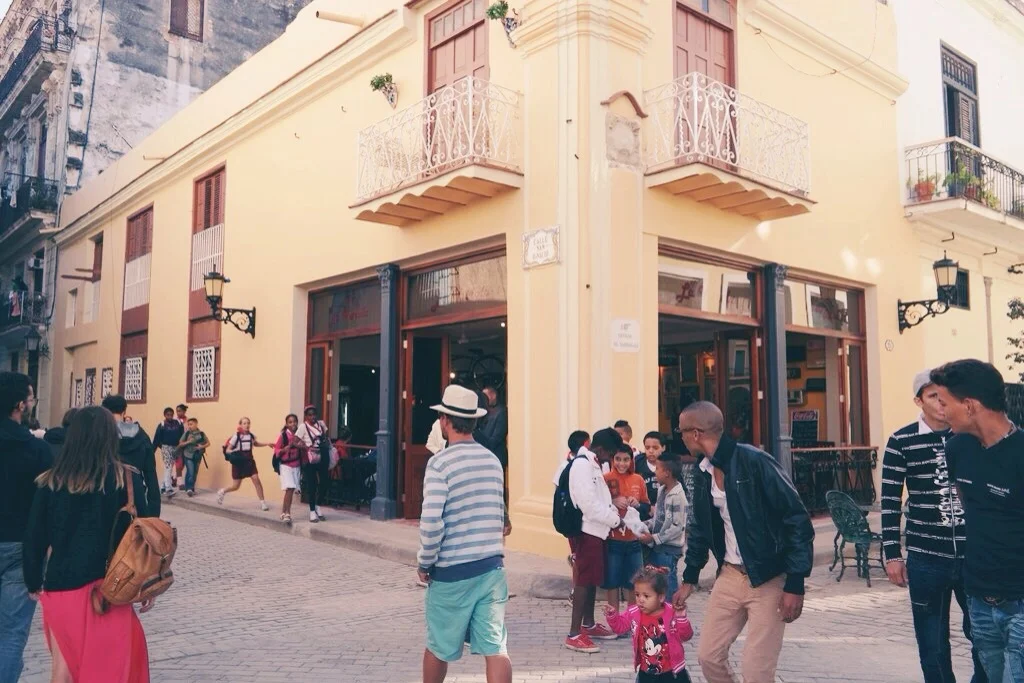 ABrandNewLife-Old-Havana07.jpg
