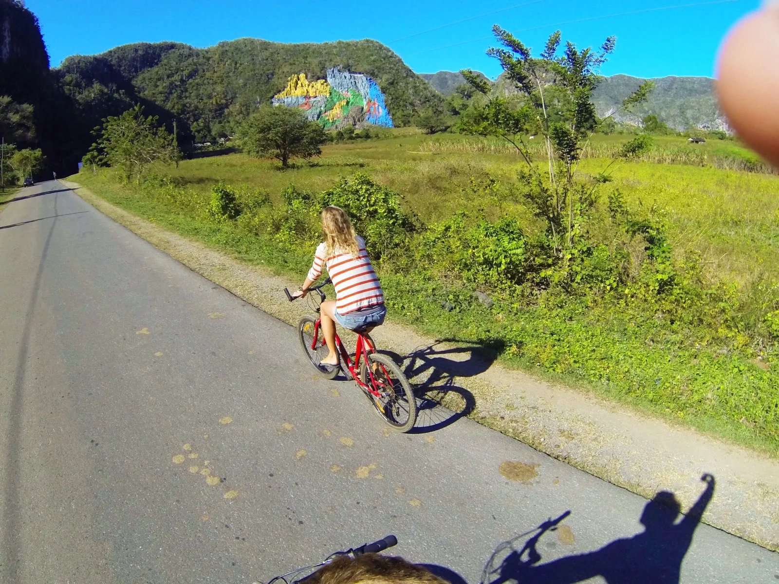 on the way to &nbsp;the&nbsp;Mural del la Prehistoria