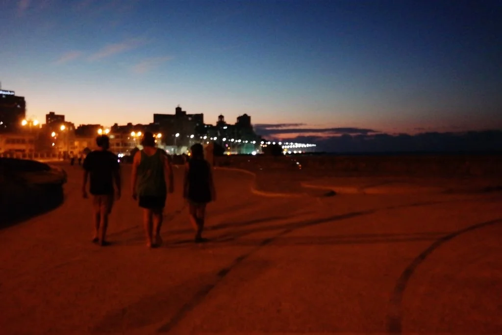 Rufus (top), Ben, Louis &amp; Hannah taking a stroll to Hotel Nacional de Cuba, along the Malecon