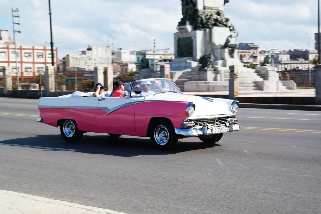 one of the better maintained taxis in Havana City