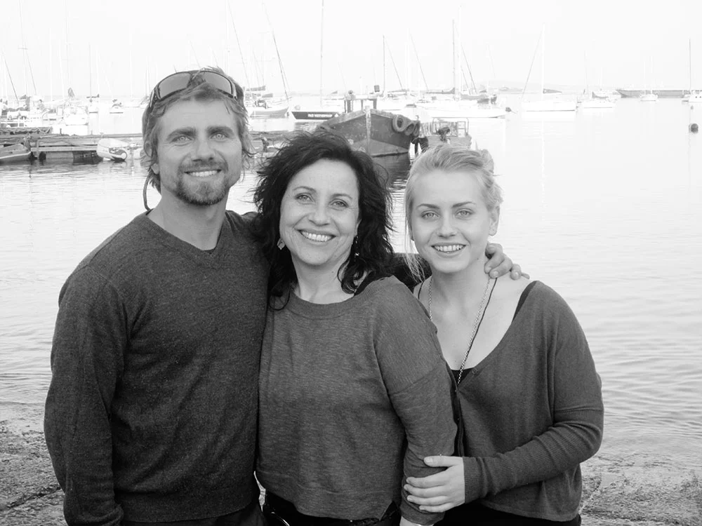 aBrandNewLife-OTL-FamilyFarewell-08.jpeg