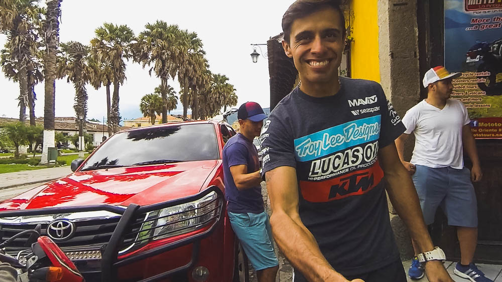 Thanking José, the owner of Moto Tours, for a trusty bike and great trip