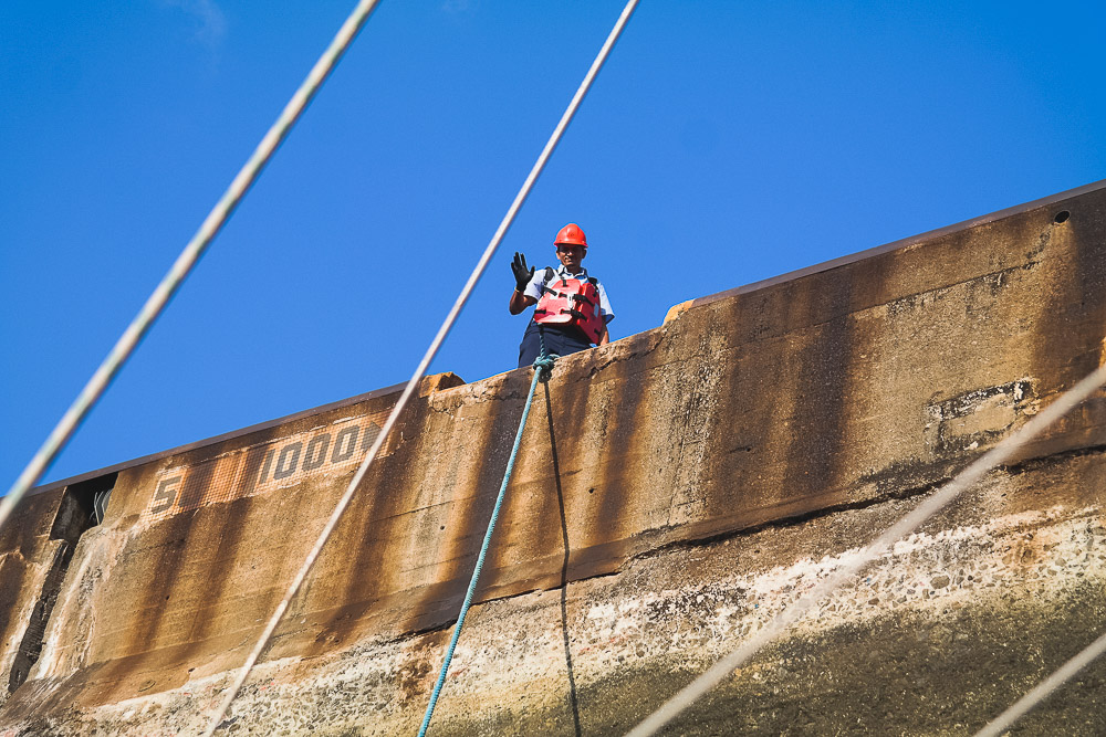 one of our friendly line handlers in the canal